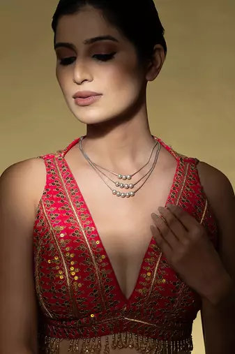 Beaded accents layered silver necklace