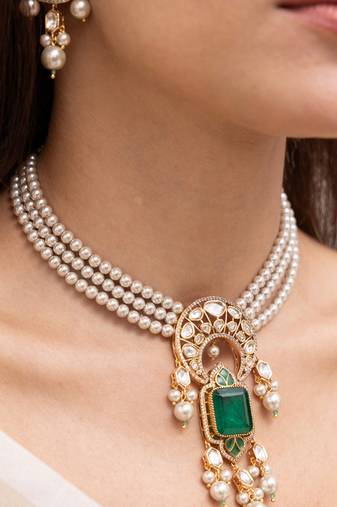 Gold plated green stone kundan necklace set