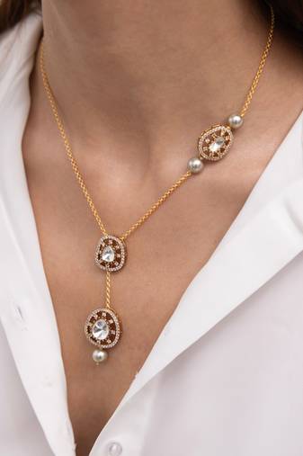 Gold plated kundan necklace