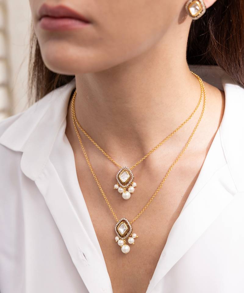 Gold plated kundan layered necklace set