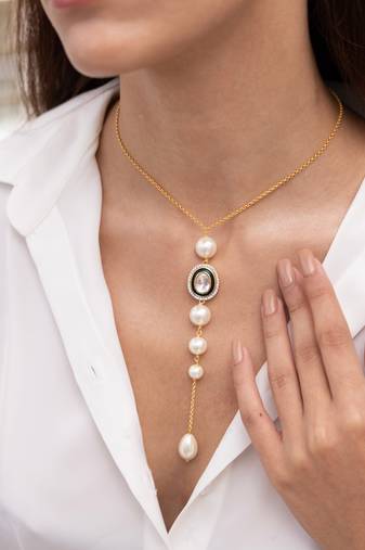 Gold plated pearl necklace