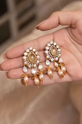 Gold plated kundan danger earring