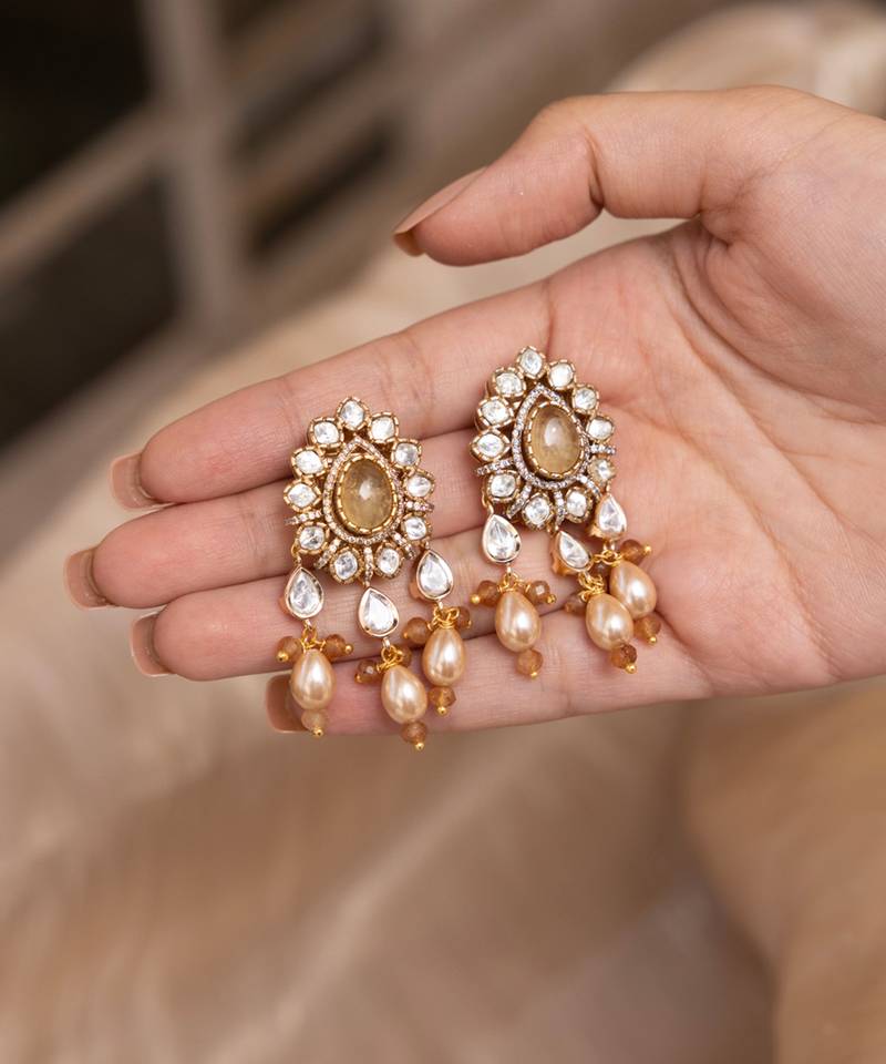 Gold plated kundan danger earring