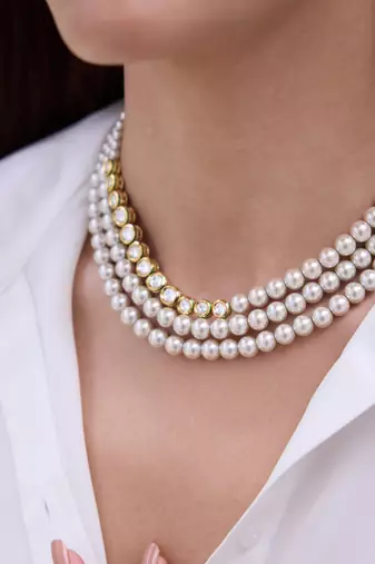 Gold plated kundan pearl choker necklace set