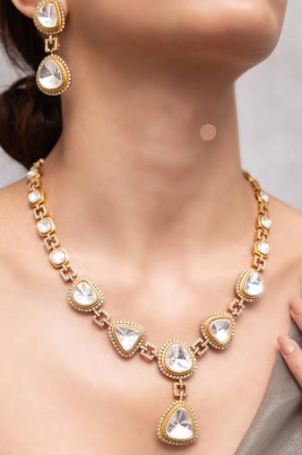 Gold plated kundan necklace set