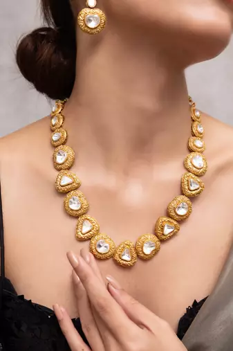 Gold plated kundan necklace set