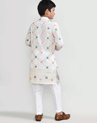 Kids boy off white silk blend straight kurta pant set 2