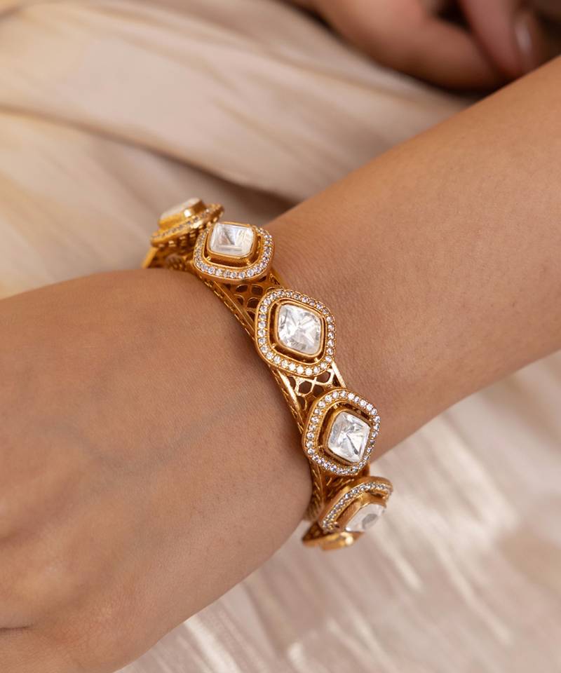 Gold plated kundan bangle