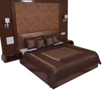 Polysilk Hand Gold Print Bed Cover Set 2