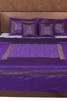 Polysilk Hand Gold Print Bed Cover Set