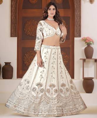 Off white embroidered lehenga choli with dupatta 3