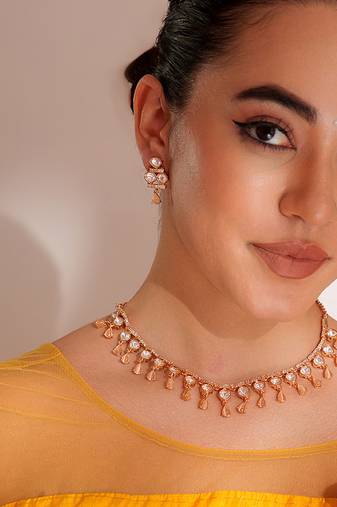 Gold plated kundan necklace set