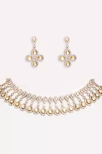 Two toned necklace set