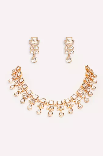 Gold plated kundan choker necklace set
