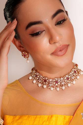 Gold plated kundan choker necklace set