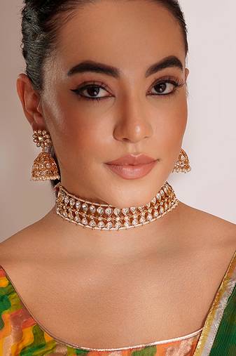 Gold plated kundan choker necklace set