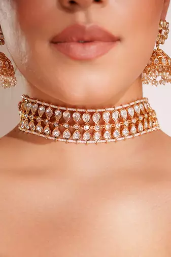 Gold plated kundan choker necklace set