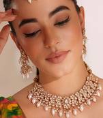 Gold plated kundan choker necklace set