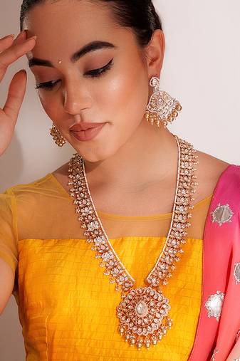 Gold plated kundan necklace set