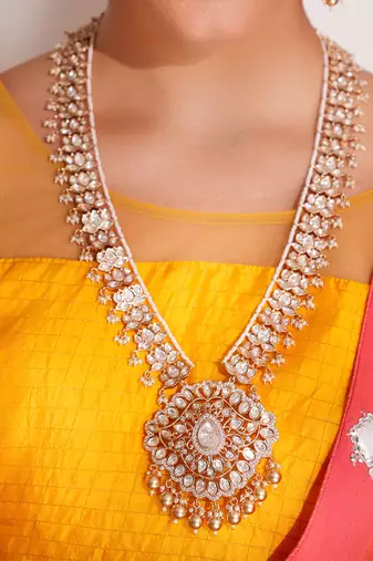 Gold plated kundan necklace set