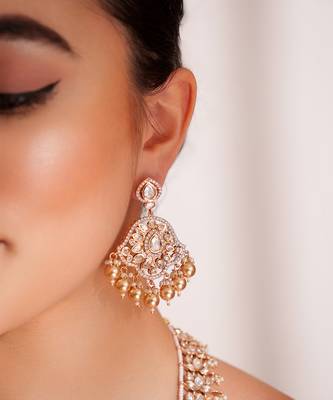 Gold plated kundan necklace set 4