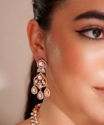 Gold plated kundan necklace set 4