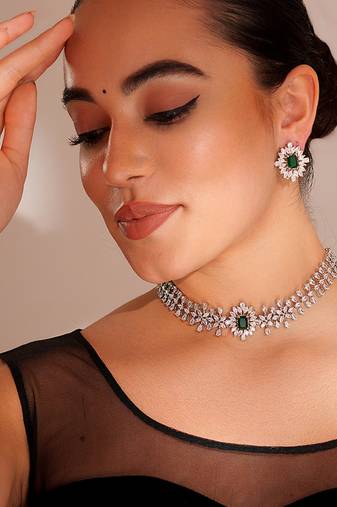 Silver plated choker necklace set
