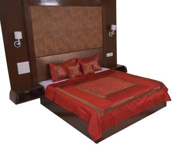 Polysilk Hand Gold Print Bed Cover Set 2