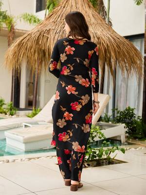Women's  Printed Silk Blend Straight Kurta Pant and Dupatta Set 4