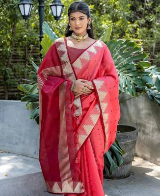 Gajri semi tussar silk blend saree with all over bandhani style butti weaves saree with blouse 3