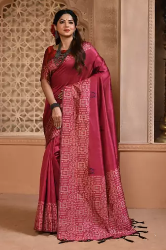 Pink color banglori handloom raw silk with rich weaving pallu saree with blouse piece