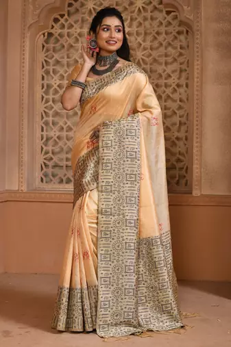 Cream color banglori handloom  silk blend with rich weaving pallu saree with blouse piece