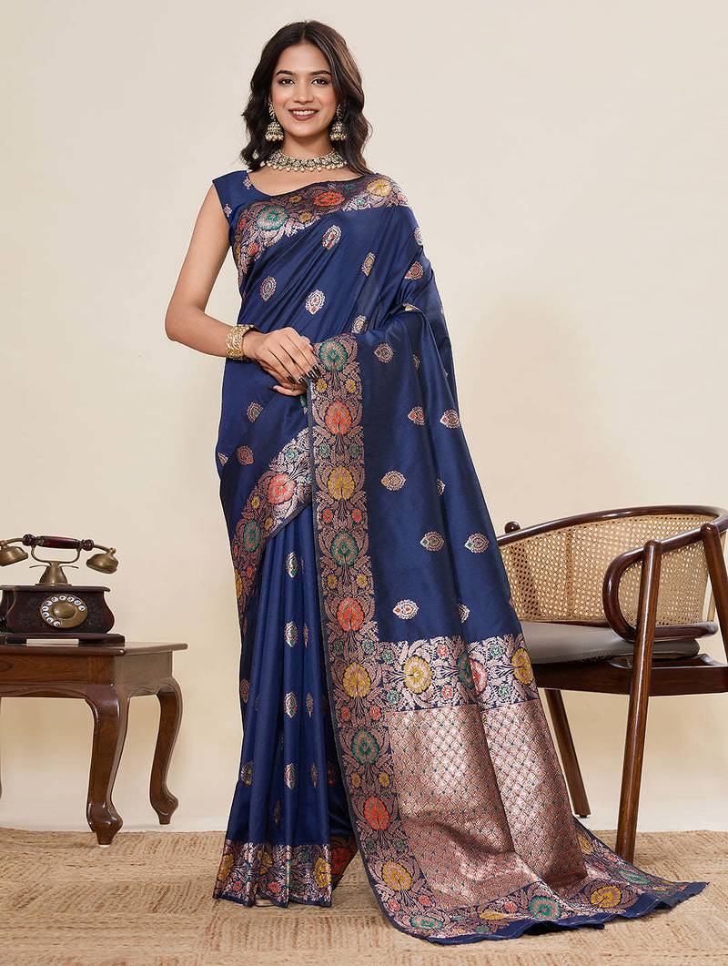 blue jacquard saree with unstiched blouse