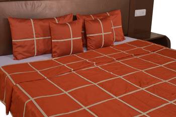 Polysilk Plain Checks Design Bed Cover Set 4