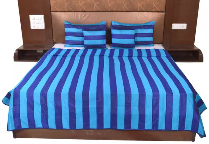 Polysilk Stripes Design Bed Cover Set