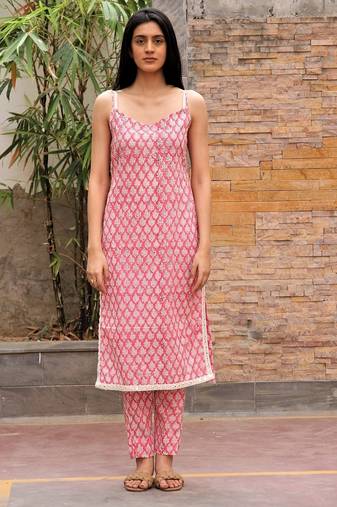 Pink hand block printed cotton lurex kurta with pants- set of 2
