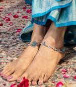 Spiral motifs green stone anklets