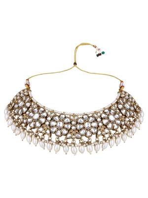 Gold plated traditional kundan & pearl drop choker necklace jewellery & dangle earrings set for women  3