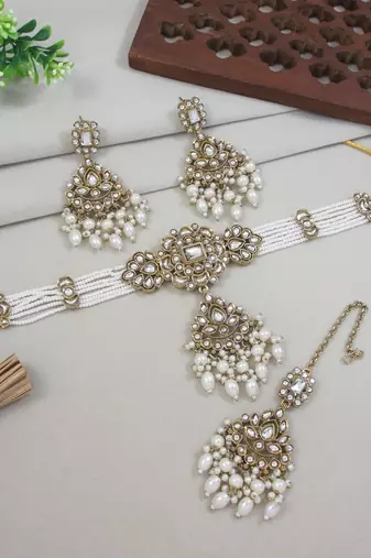 Gold plated traditional kundan & pearl necklace jewellery with earrings & maang tikka set for women 