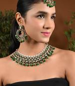 Gold plated traditional kundan & pearl chocker necklace with earrings & maang tikka for women