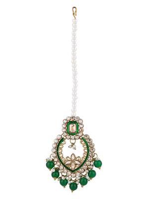 Gold plated traditional kundan & pearl chocker necklace with earrings & maang tikka for women 5
