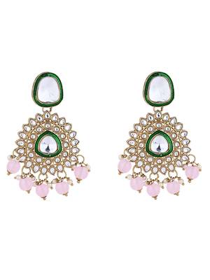 Gold plated traditional kundan & pearl chocker necklace with earrings & maang tikka for women 4