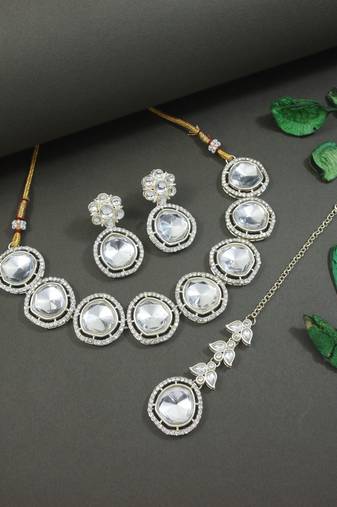 White gold plated necklace jewellery & earring set for women (k7298w)