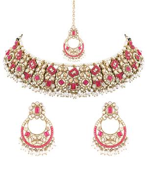 Gold plated traditional floral kundan & pearl choker necklace jewellery earrings & maang tikka set for women  2