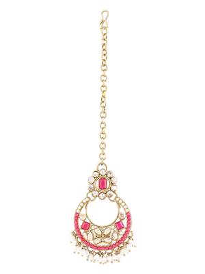 Gold plated traditional floral kundan & pearl choker necklace jewellery earrings & maang tikka set for women  5