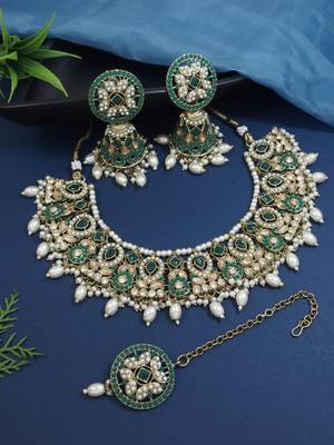 Gold plated traditional kundan & pearl choker necklace jewellery earrings & maang tikka set for women  2