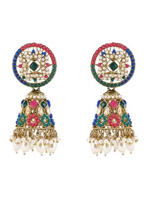 Gold plated traditional kundan & pearl choker necklace jewellery earrings & maang tikka set for women  4