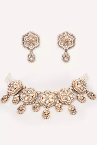 Gold plated kundan necklace set