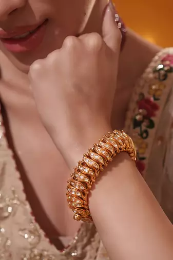 Gold plated kundan bracelet