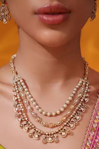 Gold plated kundan necklace set